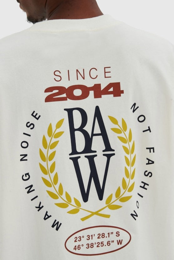 Camiseta BAW - Oversized Classy - Off White
