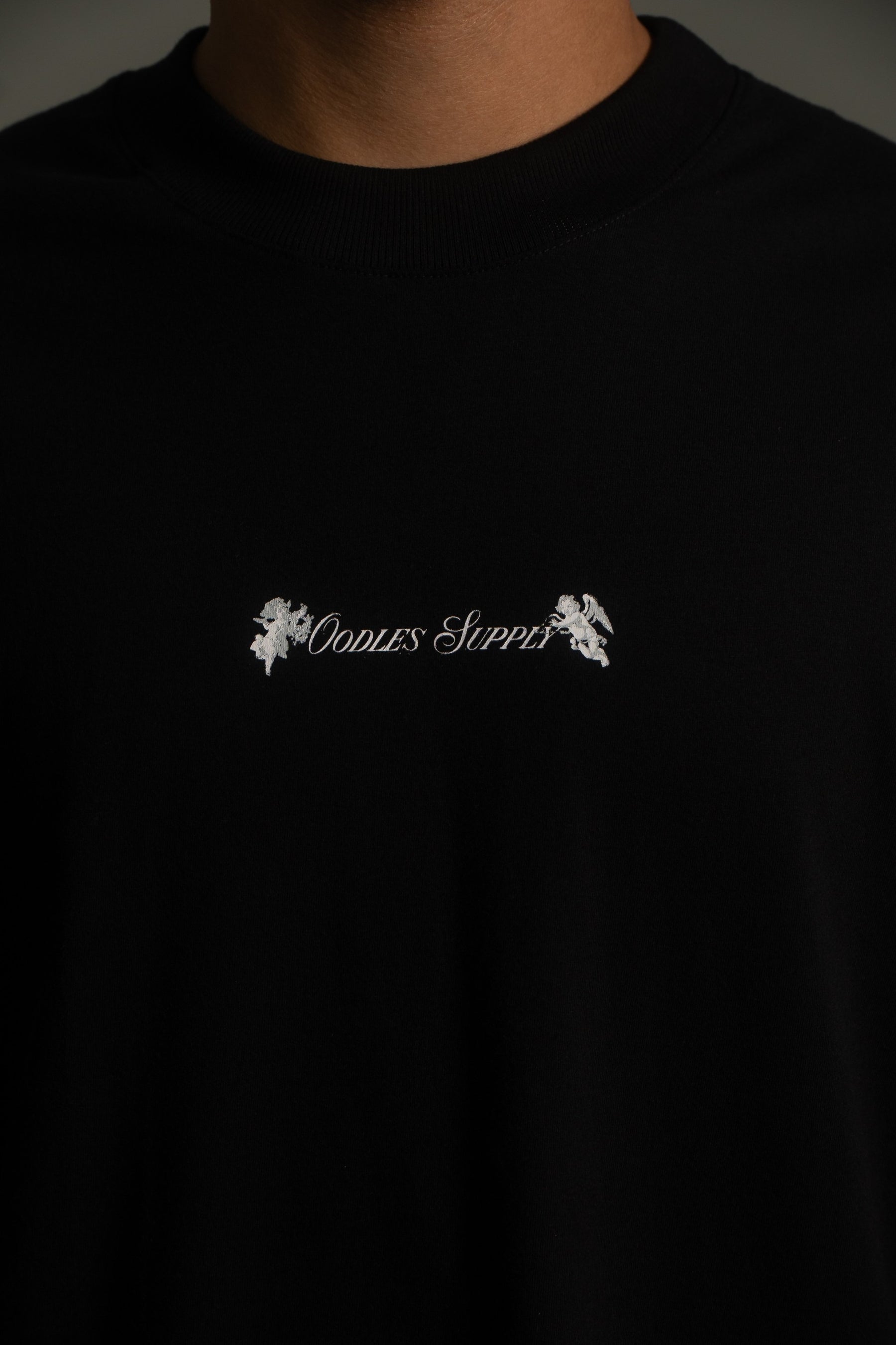 Camiseta Oodles - Guardian Angel - Preto