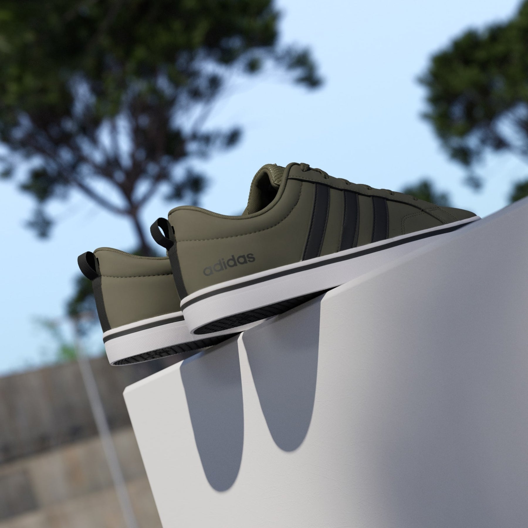 Tênis Adidas - VS Pace 2.0 - Olive