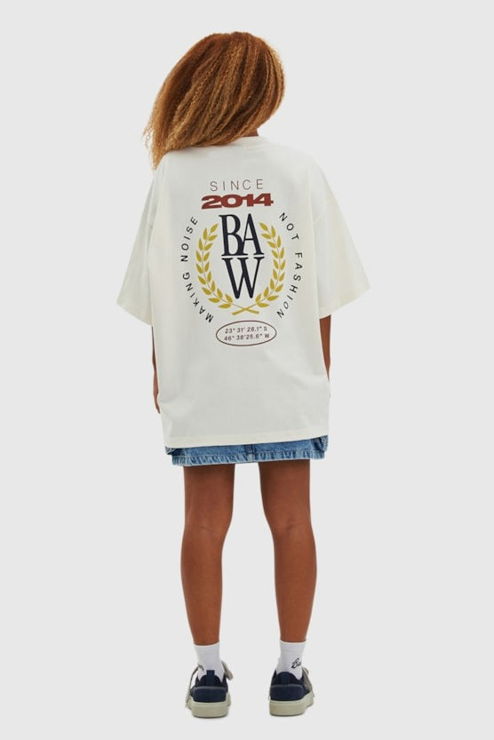 Camiseta BAW - Oversized Classy - Off White