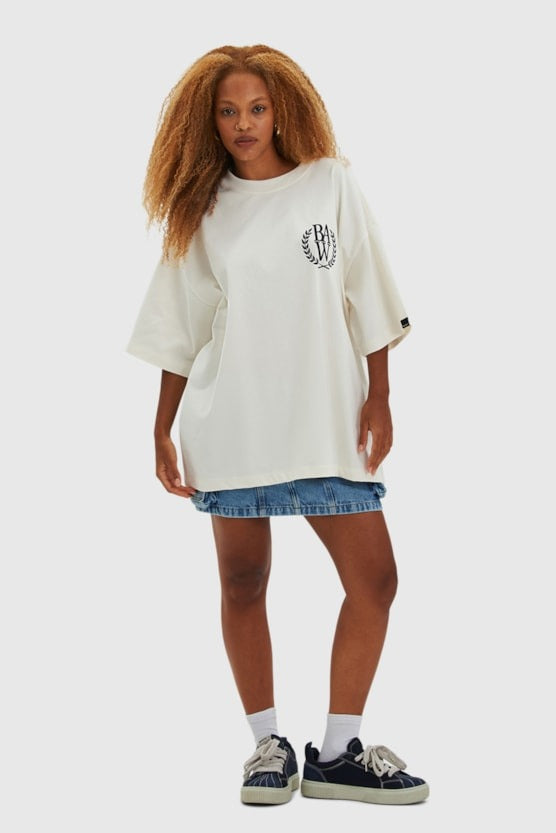 Camiseta BAW - Oversized Classy - Off White