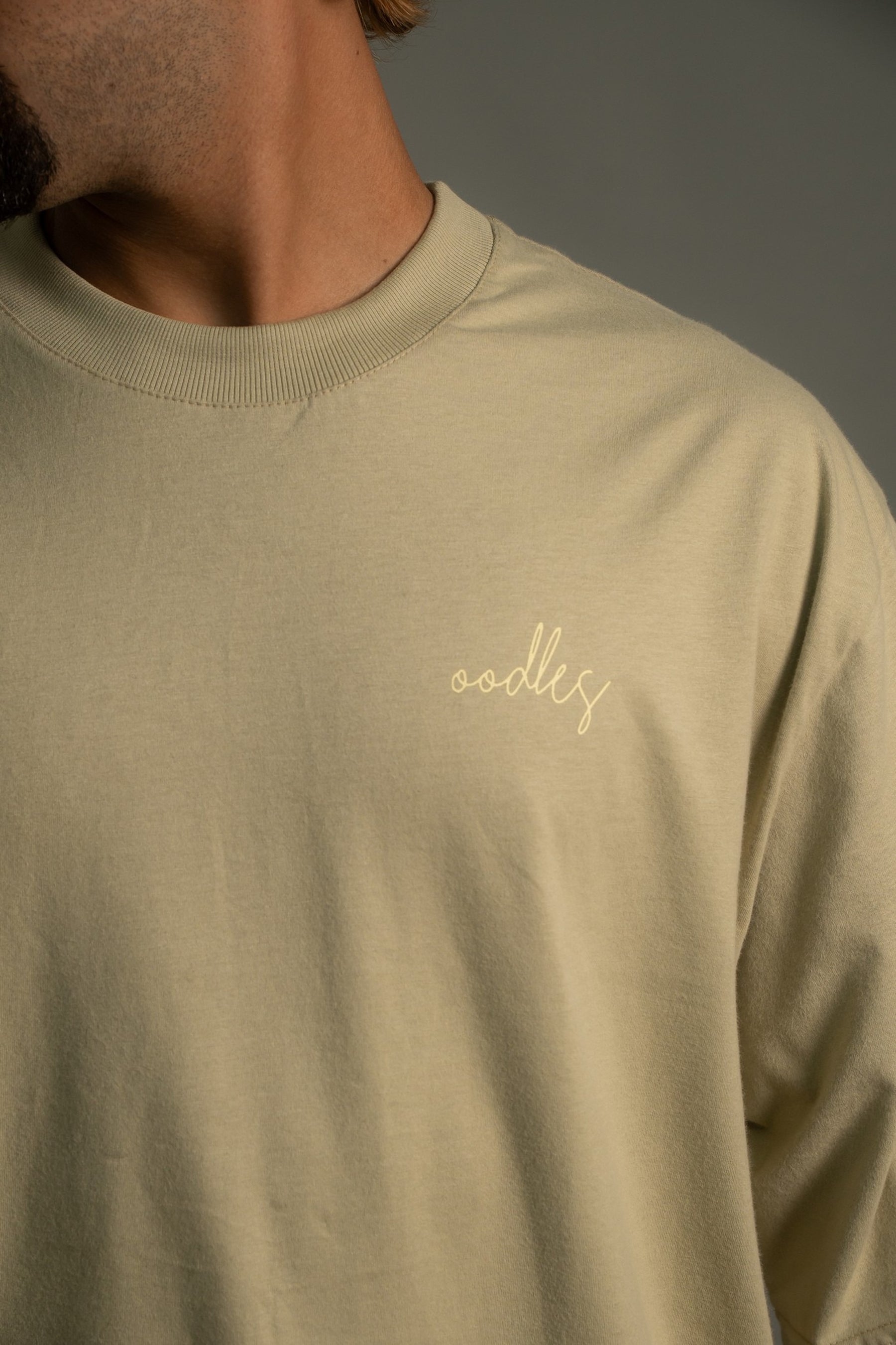 Camiseta Oodles - Signature - Musgo